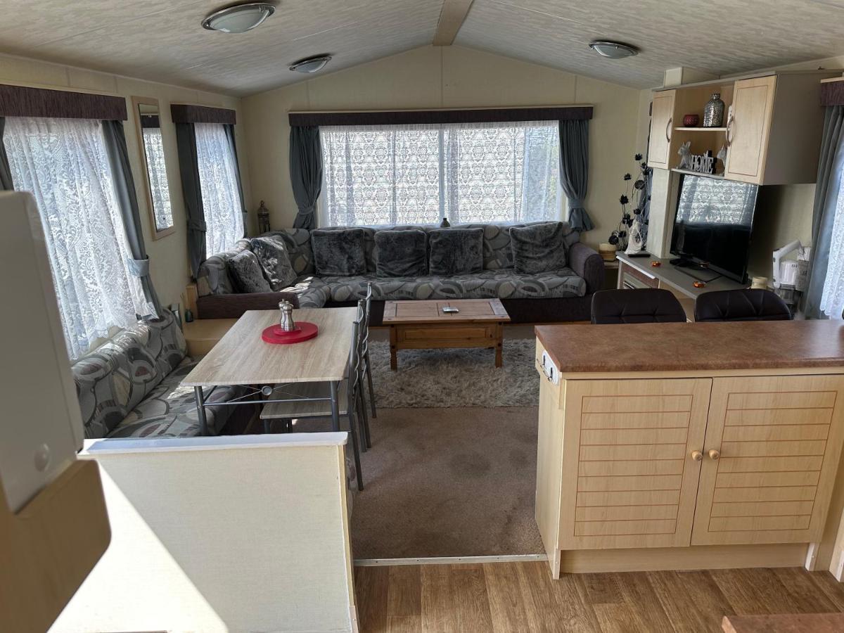 Caravan To Hire Lyon'S Robin Hood Rhyl Ngoại thất bức ảnh